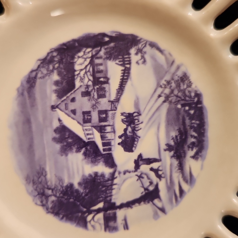 Courier and Ives Winter wall plates - Picture 5 of 5